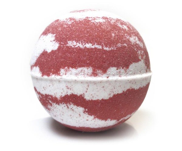 Nikki Stikki Botanicals – CBD Bath Bomb – Christmas Spirit Bomb (red/green) – 300mg CBD | Kootenay Botanicals Canada