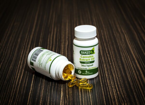 Baked Edibles – Sativa Cannoil Capsules 5mg | Kootenay Botanicals Canada