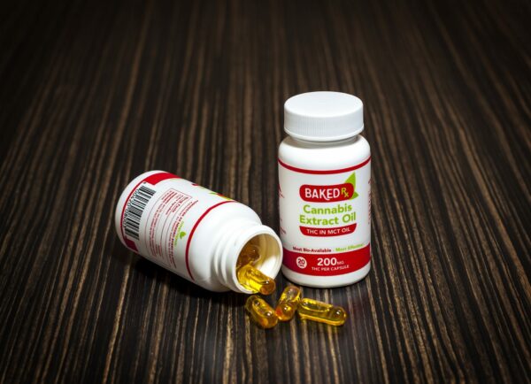 Baked Edibles – THC Extract Capsules 200mg | Kootenay Botanicals Canada